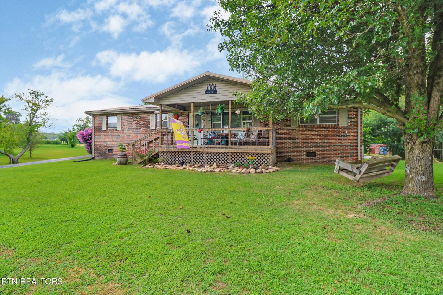 430-Hillcrest-Drive For Sale