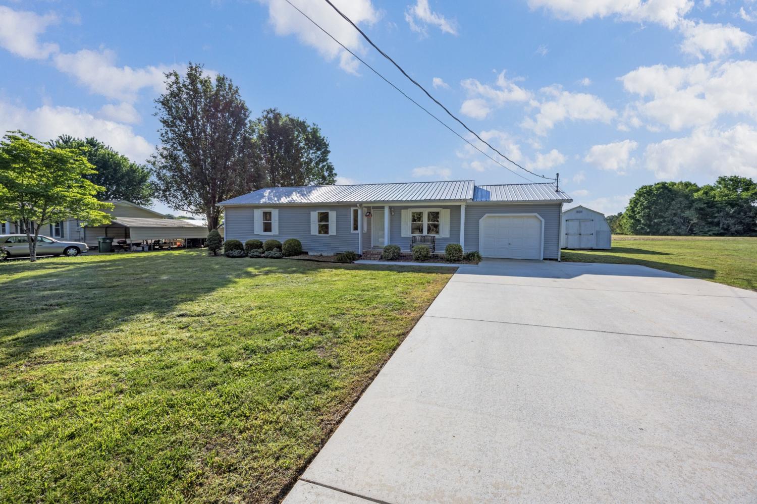 180-Woods-Edge-Rd For Sale