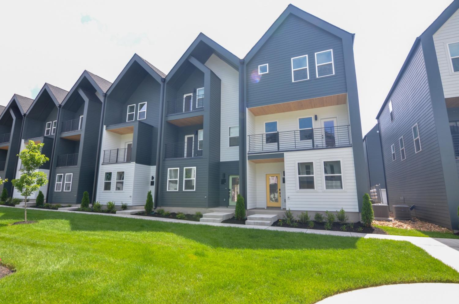 550-Markham-St For Sale