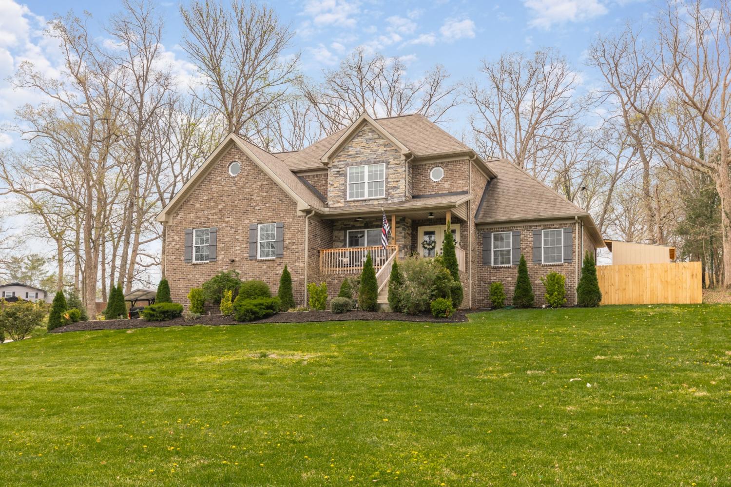 714-Eastland-Ln For Sale