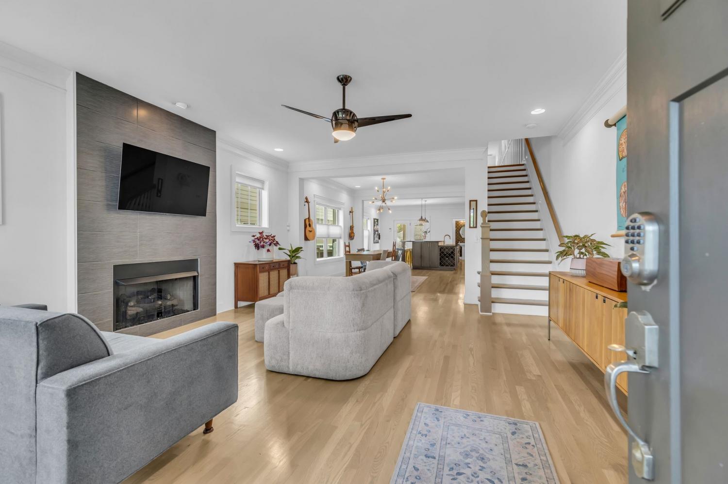 1433-14th-Ave--S For Sale