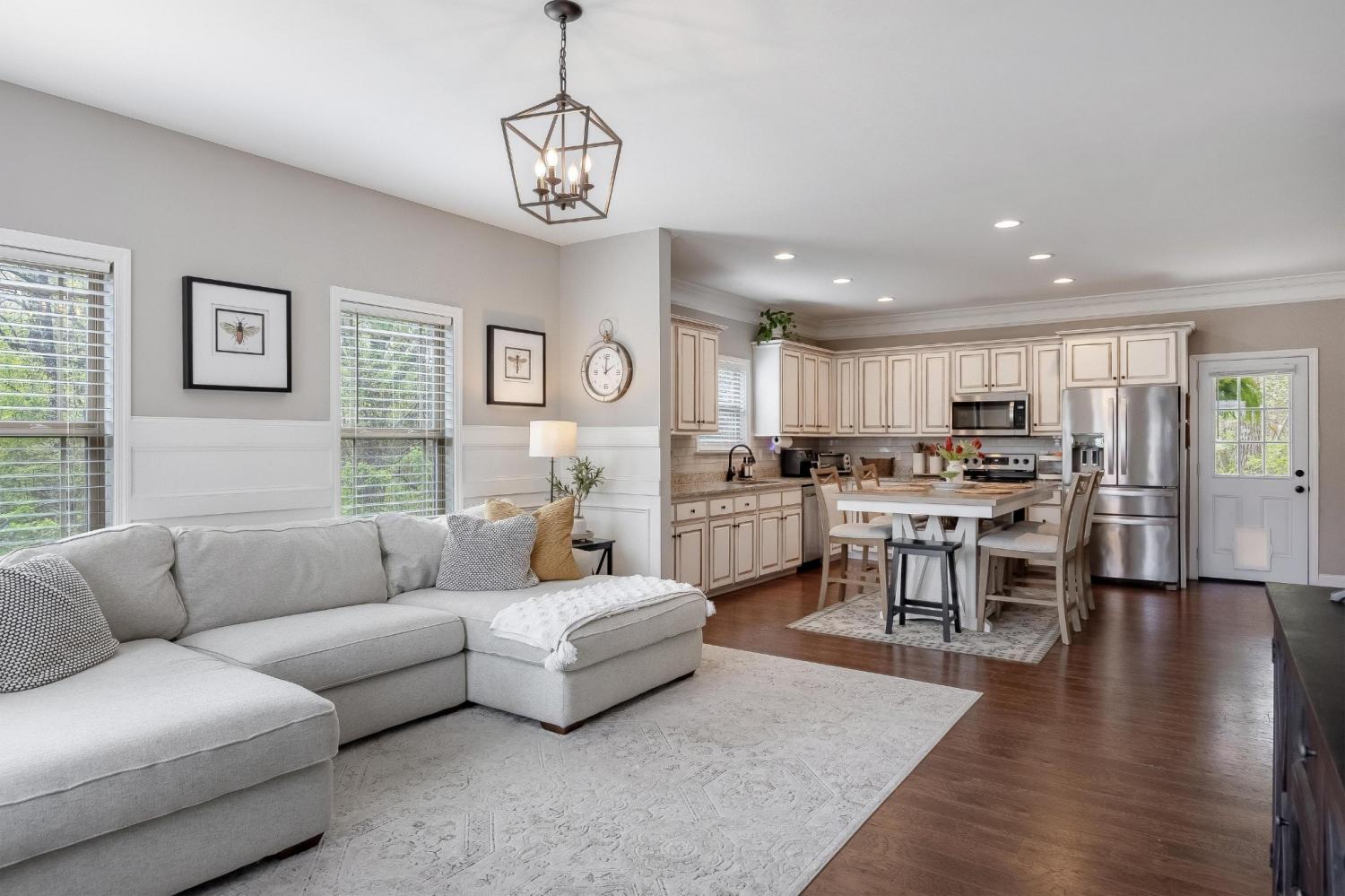 1212-Stone-Gate-Circle--NW For Sale