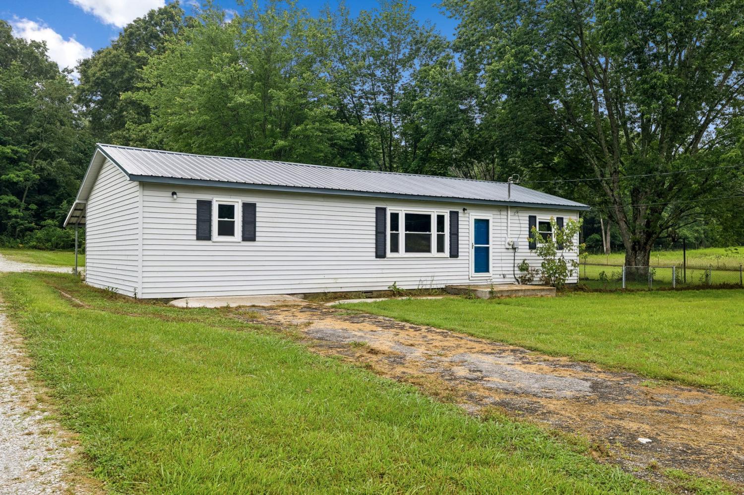 551-W-1st-St For Sale