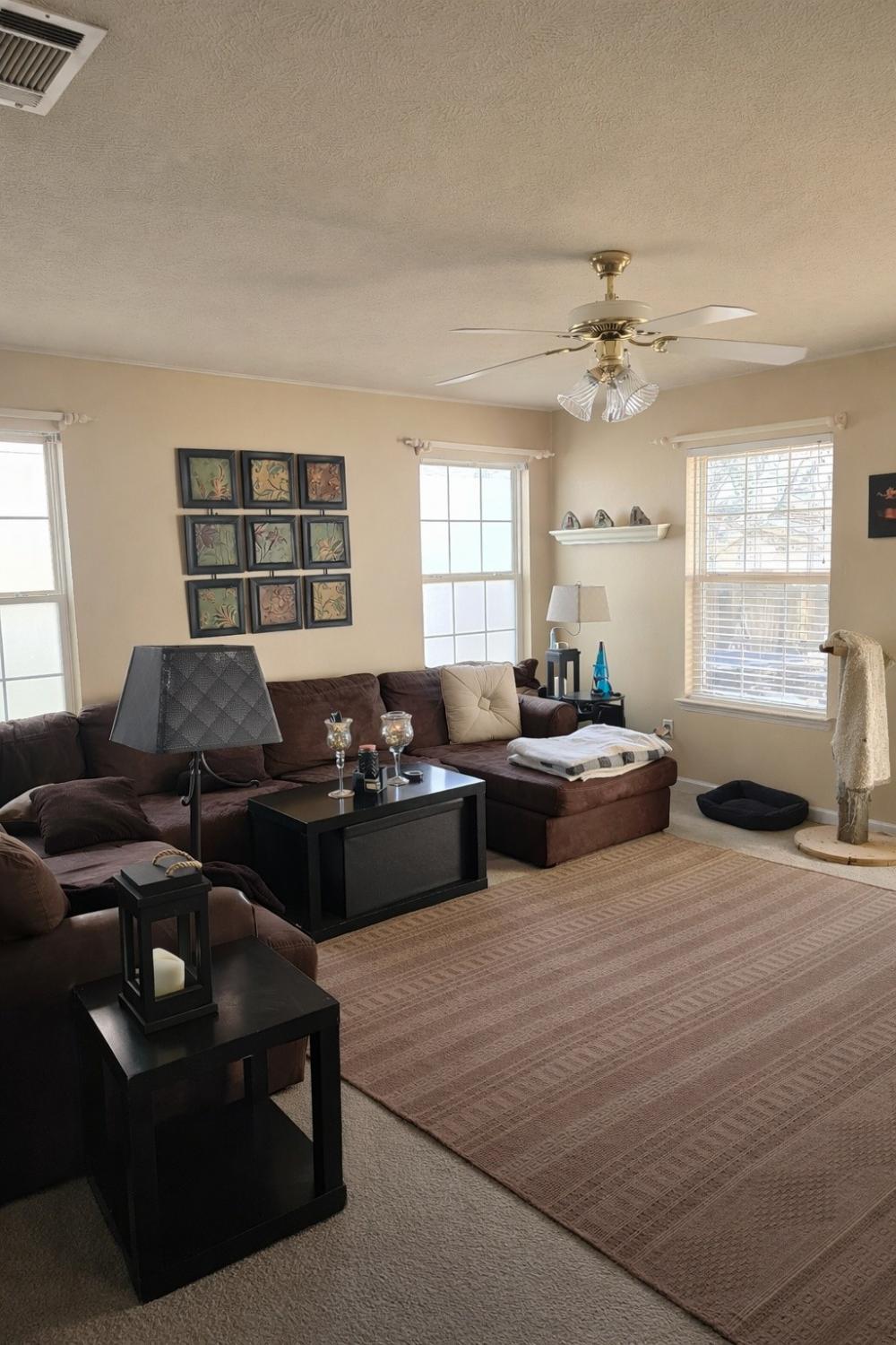 967-Evie-Ann-Ln For Sale