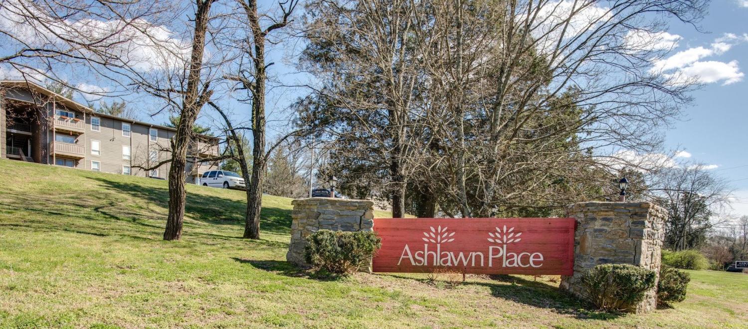 709-Ashlawn-Pl For Sale