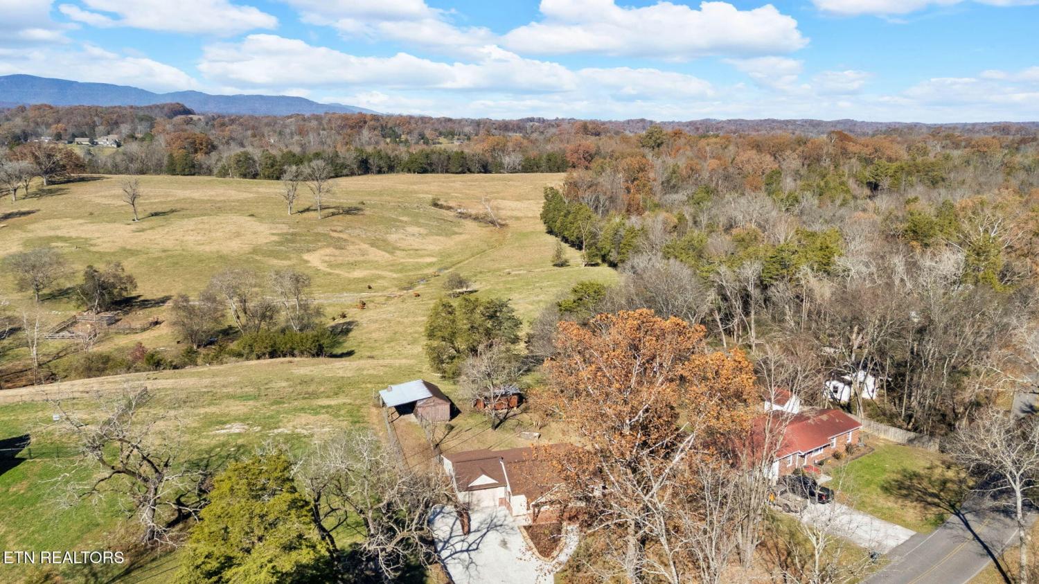 213 Mountain Rd TN 37716 For Sale - 