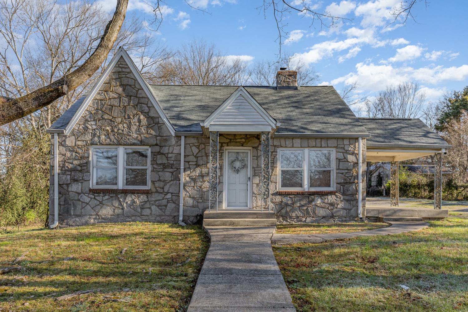 Franklin Elementary Property for Sale