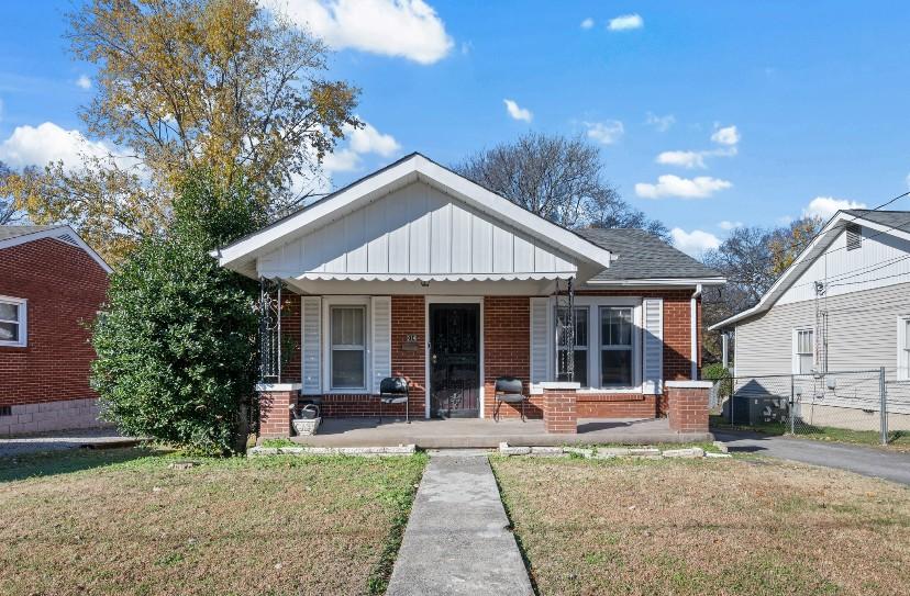 914-Stockell-St For Sale